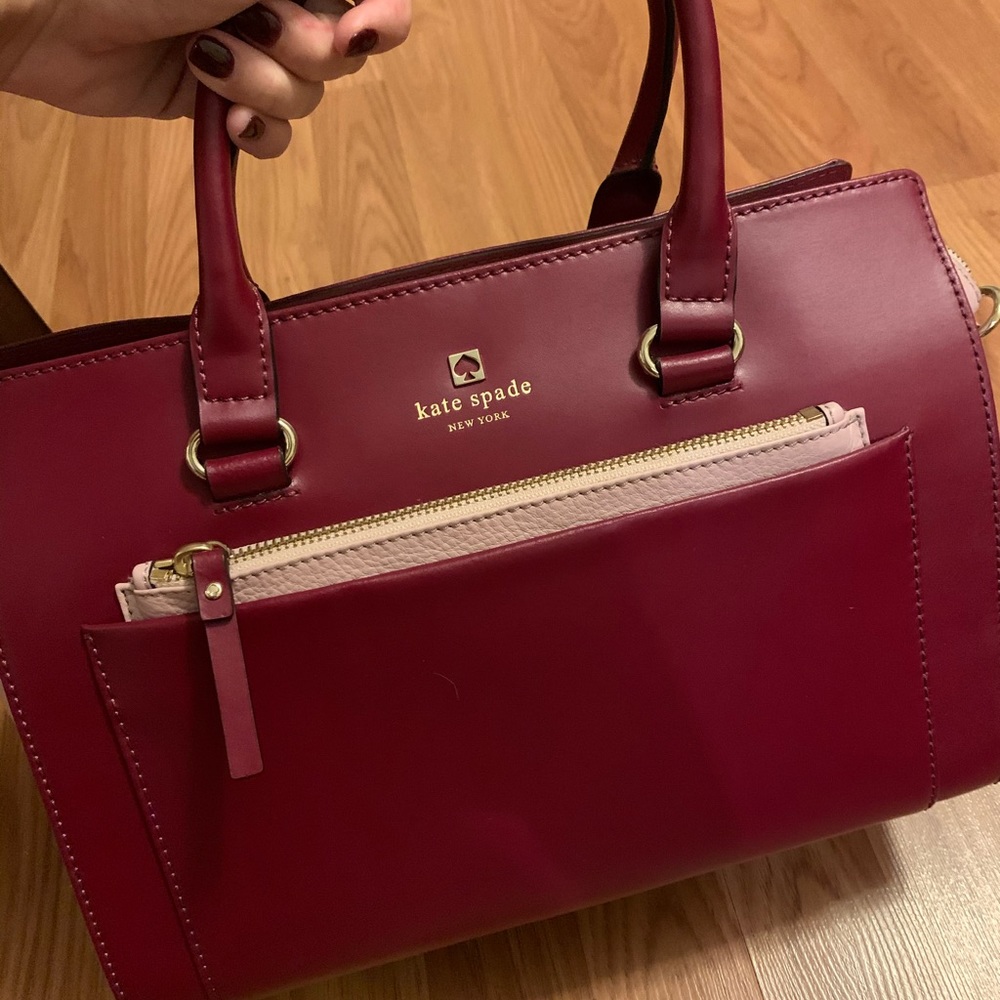Kate Spade Handbag w/ strap and dust bag